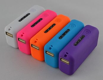 2600mAh USB LED Işık, Kırmızı / Pembe / Yeşil ile Taşınabilir Güç Bankası