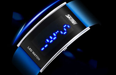 Unisex PU Band LED Dijital Bilek İzle 3 ATM Su Geçirmez