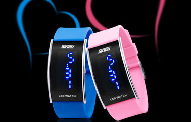 Unisex PU Band LED Dijital Bilek İzle 3 ATM Su Geçirmez