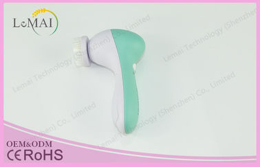 Derinlemesine Temizleme İçin Mini Elektrikli Yüz Fırçası, Pembe / Kırmızı / Yeşil 4 In 1 Güzellik Süpürgesi